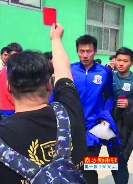 然而，好景不长，少男少女的命运就好似那签文应验一般，刚刚坠入情网的两人便遭遇重创